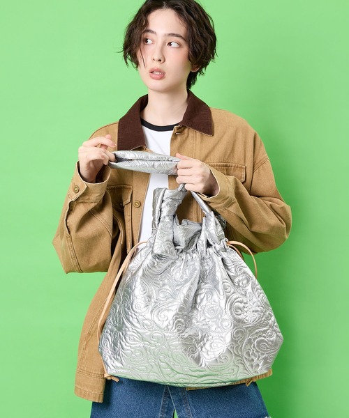CONTROL FREAK / CTFK（コントロールフリーク）の「CONTROL FREAK / CTFK(コントロールフリーク)ペイズリーキルトビッグショルダーバッグ（ショルダーバッグ・レディース・ブラック/ブルー/アイボリー/シルバー・FREE）」の17枚目の写真