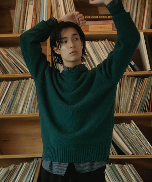 URBAN RESEARCH DOORS（アーバンリサーチドアーズ）の「Lamb Wool Crew-Neck Knit（ニット/セーター・メンズ・チャコールグレー/オレンジ/グリーン・LARGE/MEDIUM）」の2枚目の写真