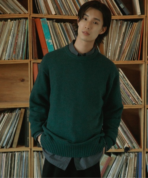 URBAN RESEARCH DOORS（アーバンリサーチドアーズ）の「Lamb Wool Crew-Neck Knit（ニット/セーター・メンズ・チャコールグレー/オレンジ/グリーン・LARGE/MEDIUM）」の4枚目の写真