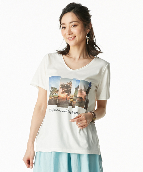 IEDIT(イディット)の「ミルブロウズ 着こなしのアクセントになるフォトグラフィックプリントVネックTシャツ (Tシャツ/カットソー・レディース・杢グレー/ホワイト・LARGE/SMALL/X-LARGE/MEDIUM/XX-LARGE)」の3枚目の写真