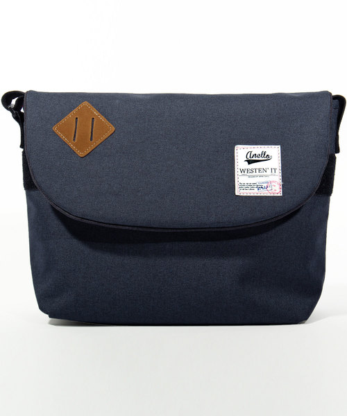 anello（アネロ）の「ナイロン メッセンジャーバッグ A4対応 anello（メッセンジャーバッグ・メンズ・ライトグレー/グレー/ブルー/ベージュ/カモフラージュ/ネイビー/ブラック/ワイン/カーキ/その他/その他1・FREE）」の7枚目の写真