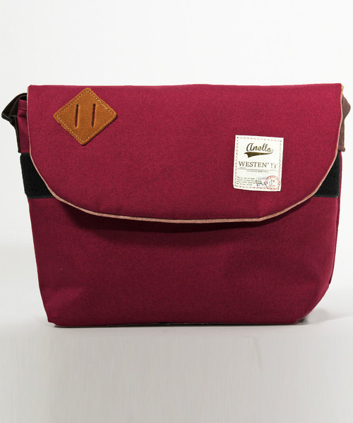 anello（アネロ）の「ナイロン メッセンジャーバッグ A4対応 anello（メッセンジャーバッグ・メンズ・ライトグレー/グレー/ブルー/ベージュ/カモフラージュ/ネイビー/ブラック/ワイン/カーキ/その他/その他1・FREE）」の9枚目の写真