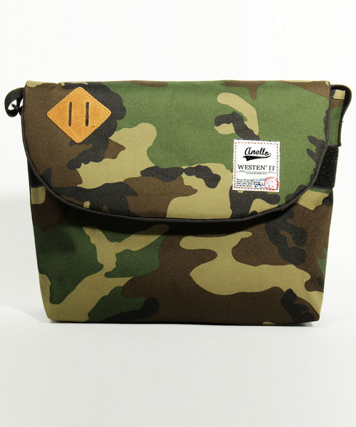 anello（アネロ）の「ナイロン メッセンジャーバッグ A4対応 anello（メッセンジャーバッグ・メンズ・ライトグレー/グレー/ブルー/ベージュ/カモフラージュ/ネイビー/ブラック/ワイン/カーキ/その他/その他1・FREE）」の10枚目の写真