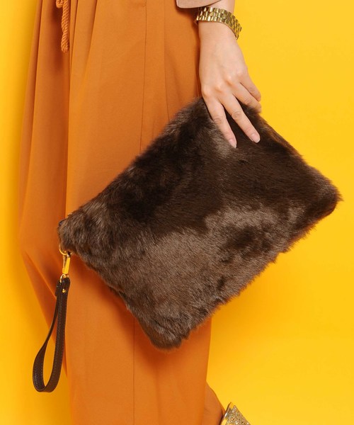 美しい ファークラッチバッグ Plain Clothing