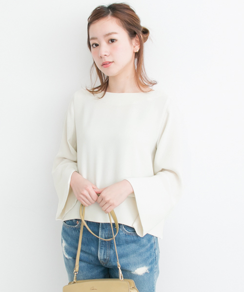 URBAN RESEARCH（アーバンリサーチ）の「 UR ワイドスリーブスリットブラウス（シャツ/ブラウス・レディース・ブルー系その他/ライトカーキ/オフホワイト・FREE）」の14枚目の写真