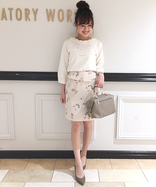 laboratory work（ラボラトリーワーク）の「花柄プリントチューリップ風スカート（スカート・レディース・その他14/ベージュ系その他・SMALL/MEDIUM）」の16枚目の写真