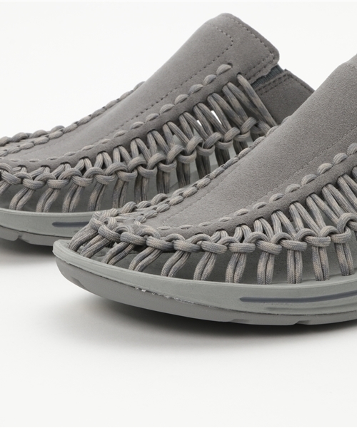 KEEN(キーン)の「UNEEK SLIDE / ユニーク スライド / メンズ スライドサンダル (サンダル・メンズ・グレー・28cm/26cm/26.5cm/30cm/27cm/25.5cm/29cm/27.5cm/25cm)」の8枚目の写真