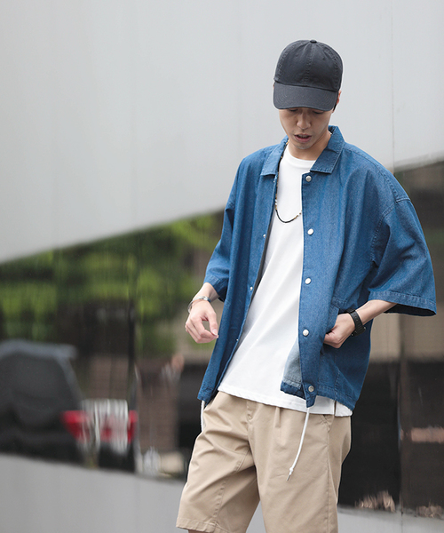 WEGO（ウィゴー）の「WEGO/デニム5分袖コーチジャケット（シャツ/ブラウス・メンズ・ライトインディゴブルー/インディゴブルー・MEDIUM/LARGE）」の4枚目の写真