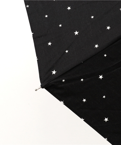 Traditional Weatherwear（トラディショナルウェザーウェア）の「折りたたみ傘 / バンブー ゴールド（折りたたみ傘・レディース・ホワイト×ブラック/ブラック×ホワイト/ブルー系その他・FREE）」の8枚目の写真