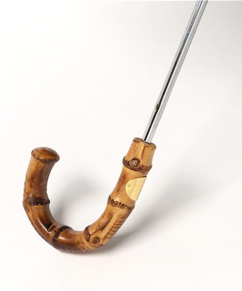 Traditional Weatherwear（トラディショナルウェザーウェア）の「折りたたみ傘 / バンブー ゴールド（折りたたみ傘・レディース・ホワイト×ブラック/ブラック×ホワイト/ブルー系その他・FREE）」の7枚目の写真