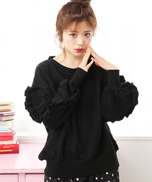 お袖にたっぷりフリルトップス