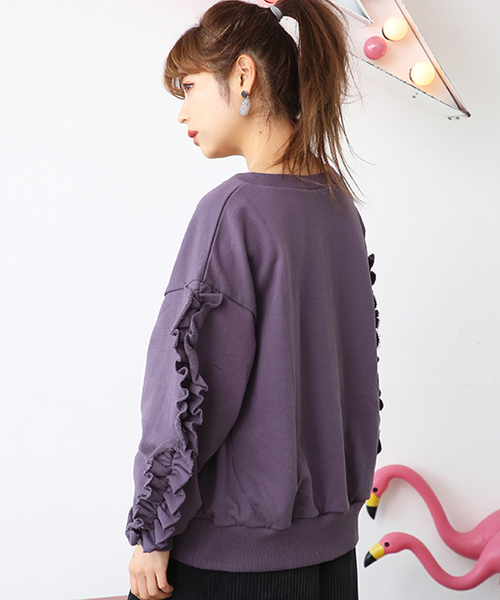 one after another NICE CLAUP（ワンアフターアナザーナイスクラップ）の「お袖にたっぷりフリルトップス（スウェット・レディース・オフホワイト/ブラック/パープル・FREE）」の9枚目の写真