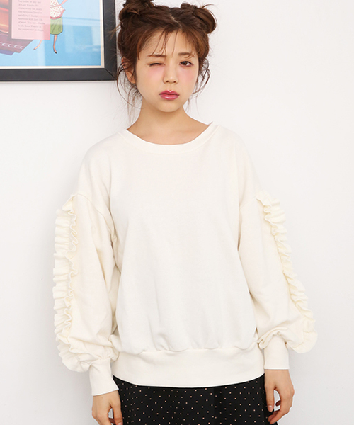 one after another NICE CLAUP（ワンアフターアナザーナイスクラップ）の「お袖にたっぷりフリルトップス（スウェット・レディース・オフホワイト/ブラック/パープル・FREE）」の10枚目の写真