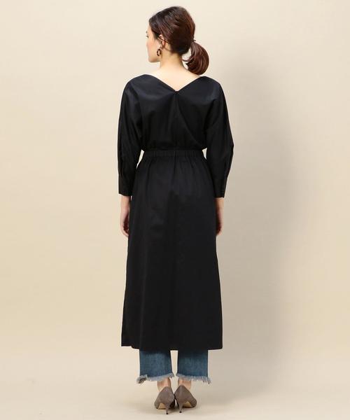 BEAUTY&YOUTH UNITED ARROWS(ビューティーアンドユースユナイテッドアローズ)の「BY コットンギャザーVネックドルマンスリーブワンピース ◆(ワンピース・レディース・ベージュ/オレンジ系その他/ネイビー・FREE)」の16枚目の写真