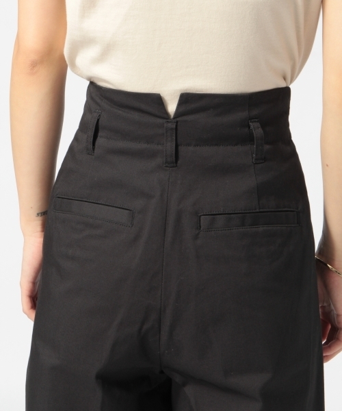 LOWRYS FARM（ローリーズファーム）の「ハイウエストクロップドパンツ　787631（その他パンツ・レディース・ベージュ/ブラック・MEDIUM/LARGE）」の10枚目の写真