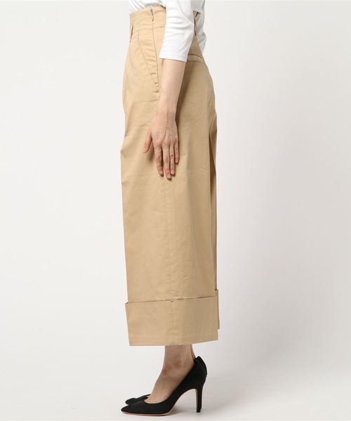 LOWRYS FARM（ローリーズファーム）の「ハイウエストクロップドパンツ　787631（その他パンツ・レディース・ベージュ/ブラック・MEDIUM/LARGE）」の3枚目の写真