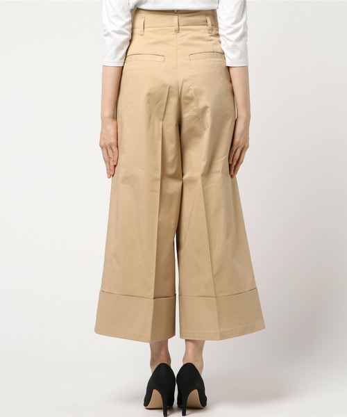 LOWRYS FARM（ローリーズファーム）の「ハイウエストクロップドパンツ　787631（その他パンツ・レディース・ベージュ/ブラック・MEDIUM/LARGE）」の4枚目の写真