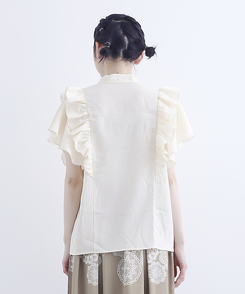 merlot plus（メルロープリュス）の「フリルスリーブブラウス7567（シャツ/ブラウス・レディース・グリーン/アイボリー/ブラック・FREE）」の20枚目の写真