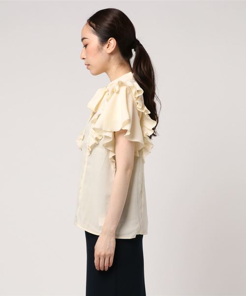 merlot plus（メルロープリュス）の「フリルスリーブブラウス7567（シャツ/ブラウス・レディース・グリーン/アイボリー/ブラック・FREE）」の16枚目の写真