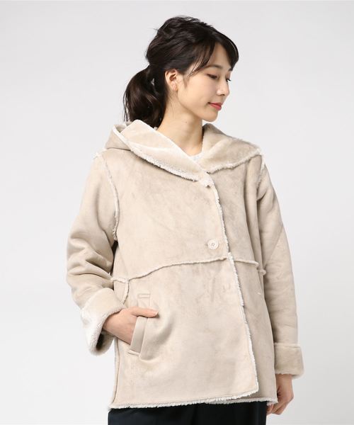 archives(アルシーヴ)の「Fムートンショートフードコート(ムートンコート・レディース・グレー/モカ/アイボリー・MEDIUM)」の5枚目の写真