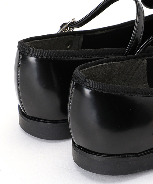 COMME CA ISM(コムサイズム)の「リボン付 ストラップシューズ(バレエシューズ・キッズ・ブラック・22cm/23cm/24cm/17cm/18cm/19cm/20cm/21cm)」の2枚目の写真