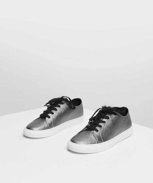CHARLES & KEITH(チャールズ & キース)の「メタリックスニーカー / Metallic Sneakers(スニーカー・レディース・ライトグレー/パープル/ブルー・22.5cm/23cm/23.5cm/24.5cm/25cm/25.5cm)」の11枚目の写真
