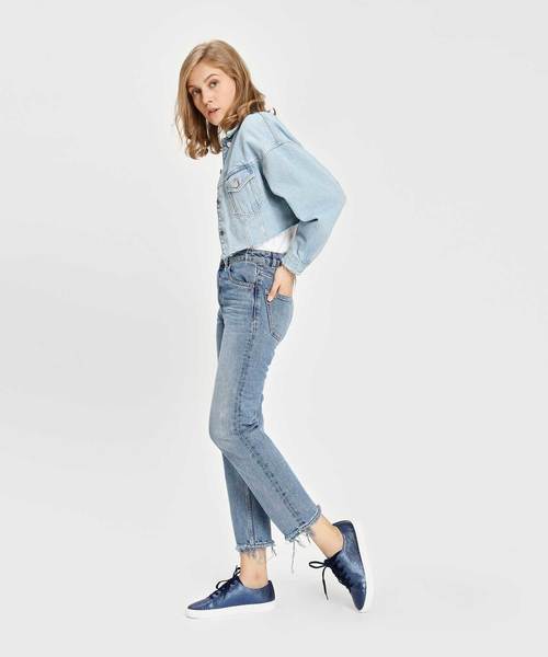 CHARLES & KEITH(チャールズ & キース)の「メタリックスニーカー / Metallic Sneakers(スニーカー・レディース・ライトグレー/パープル/ブルー・22.5cm/23cm/23.5cm/24.5cm/25cm/25.5cm)」の17枚目の写真