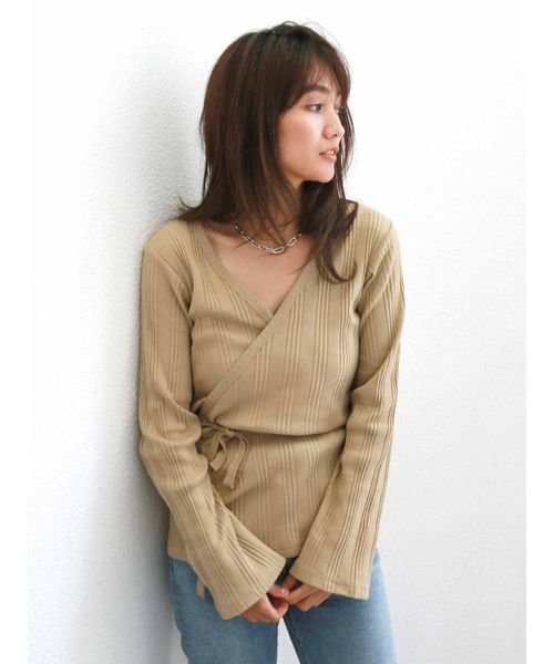 Ungrid(アングリッド)の「テレコカシュクールロングスリーブTee(Tシャツ/カットソー・レディース・ブラック/ベージュ/オフホワイト・FREE)」の1枚目の写真