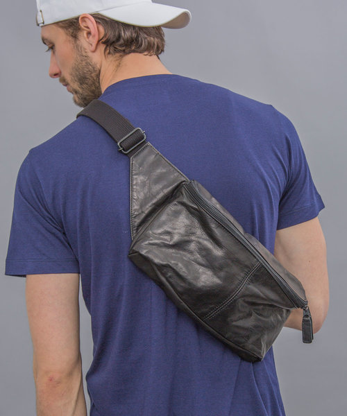 Butler Verner Sails(バトラーヴァーナーセイルス)の「【Butler Verner Sails】 ポニープルアップワンショルダー JA-1111(ボディバッグ/ウエストポーチ・メンズ・ブラック/ブラウン/グリーン/レッド/ネイビー・FREE)」の2枚目の写真