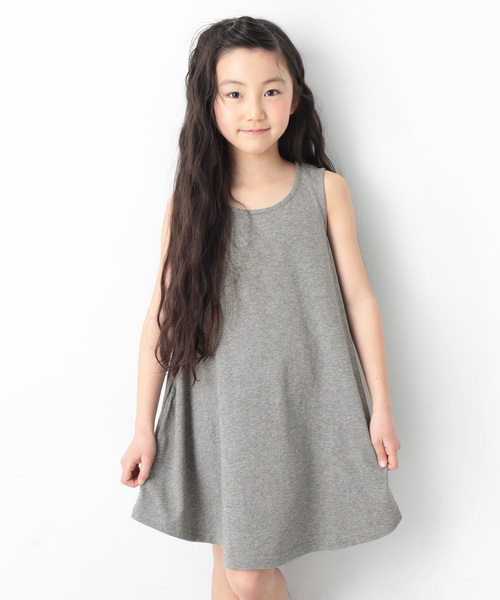 devirock（デビロック）の「フレアタンクワンピース（ワンピース・キッズ・ホワイト/キャメル/杢グレー/ブラック/カーキ/レッド系その他/ラベンダー・150cm/160cm/140cm/130cm/120cm/100cm/110cm）」の3枚目の写真