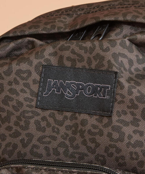 JANSPORT(ジャンスポーツ)の「【別注】<JANSPORT>∴ハーフパイント レオパードプリントリュック(バックパック/リュック・レディース・ダークブラウン・FREE)」の8枚目の写真