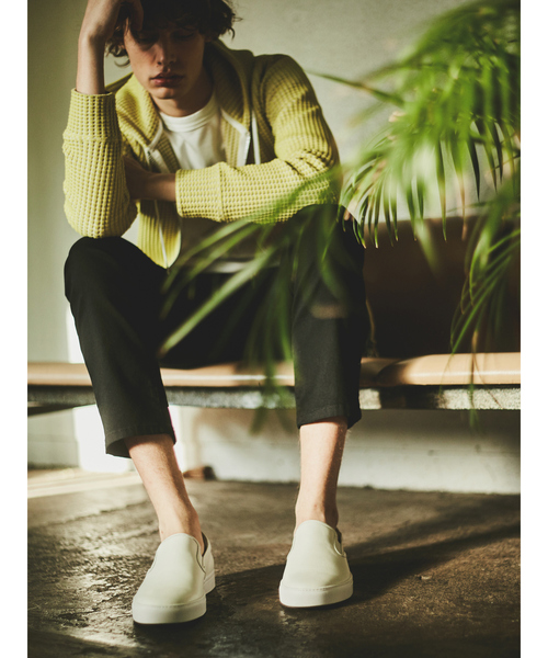 alfredoBANNISTER（アルフレッドバニスター）の「ベーシックレザースリッポンスニーカー（スリッポン・メンズ・ブラック/ホワイト・43/42/40/41/44）」の3枚目の写真