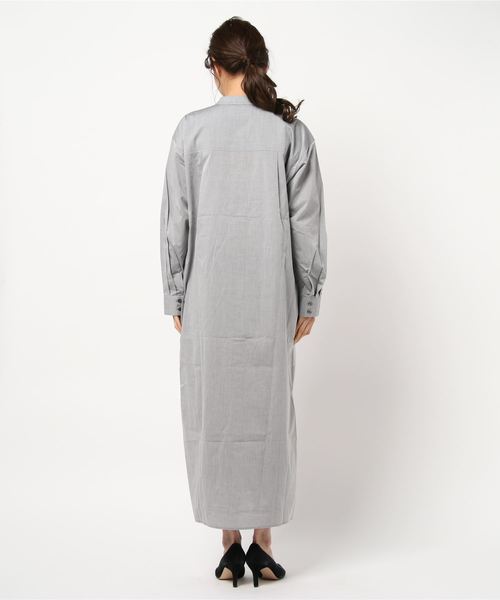 LOWRYS FARM(ローリーズファーム)の「【WEB限定】ロングシャツワンピース 869492(ワンピース・レディース・オフホワイト/グレー・FREE)」の4枚目の写真