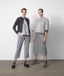 Drawer（ドゥロワー）の「Drawer エンブロレースノーカラー