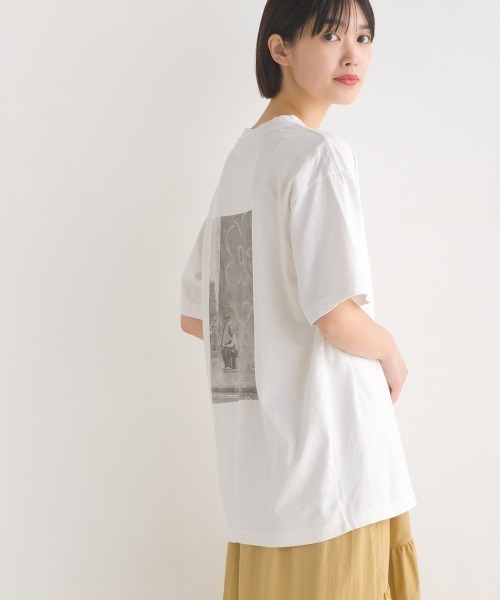 OMNES(オムネス)の「ユニセックス プリント半袖Tシャツ バンクシー BRANDALISED×OMNES フォトTEE(Tシャツ/カットソー・メンズ・ベージュ系その他2/ベージュ系その他3/ベージュ系その他4/ベージュ系その他5/グリーン系その他2/ピンク系その他2/ピンク系その他3/ホワイト系その他2/ホワイト系その他3/ホワイト系その他4/ホワイト系その他5/ブラック系その他2/ブラック系その他3/ブラック系その他4/ブラック系その他5/ベージュ系その他/グリーン系その他/ピンク系その他/ホワイト系その他/ブラック系その他・SMALL/MEDIUM/LARGE/X-LARGE)」の21枚目の写真