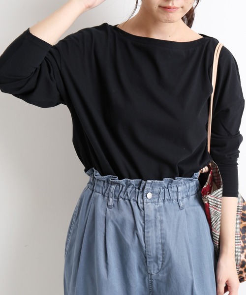 SLOBE IENA（スローブイエナ）の「スリットネックTEE【手洗い可能】◆（Tシャツ/カットソー・レディース・ブラック/アイボリー/ブラウン・FREE）」の3枚目の写真