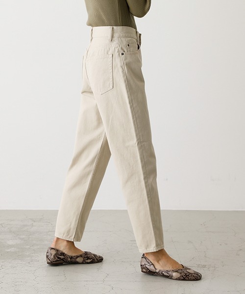 AZUL by moussy（アズールバイマウジー）の「COLOR DENIM TAPERED/カラーデニムテーパード（デニムパンツ・レディース・ブラック/ライトベージュ・SMALL/MEDIUM/LARGE/X-SMALL）」の11枚目の写真