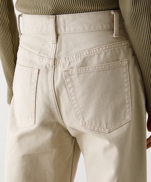 AZUL by moussy（アズールバイマウジー）の「COLOR DENIM TAPERED/カラーデニムテーパード（デニムパンツ・レディース・ブラック/ライトベージュ・SMALL/MEDIUM/LARGE/X-SMALL）」の9枚目の写真