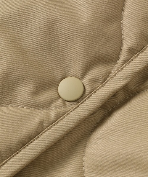 ADAM ET ROPE'（アダムエロペ）の「キルティングブルゾン（ブルゾン・レディース・ブラック/ベージュ・FREE）」の10枚目の写真