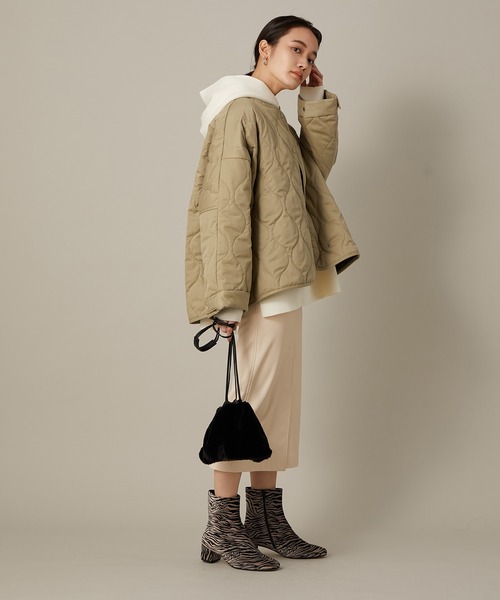 ADAM ET ROPE'（アダムエロペ）の「キルティングブルゾン（ブルゾン・レディース・ブラック/ベージュ・FREE）」の8枚目の写真