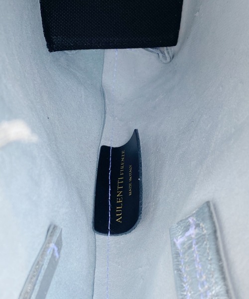 SHENERY（シーナリー）の「【WEB限定】(AULENTTI/オーレンティ) レザーバッグ（トートバッグ・レディース・ゴールド/シルバー・FREE）」の4枚目の写真