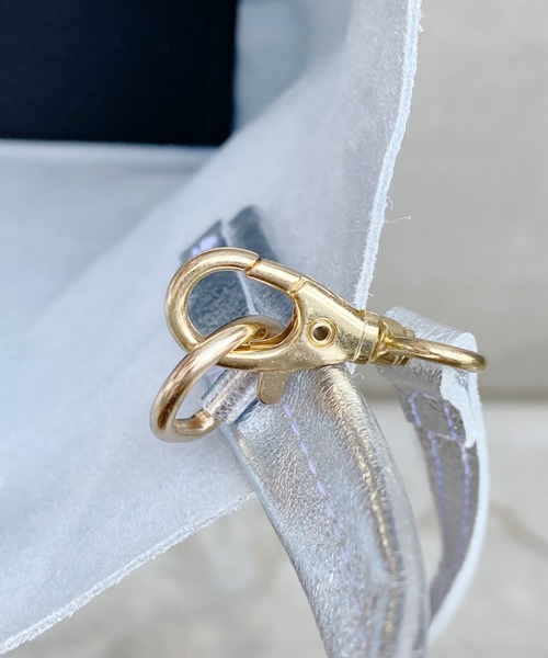 SHENERY（シーナリー）の「【WEB限定】(AULENTTI/オーレンティ) レザーバッグ（トートバッグ・レディース・ゴールド/シルバー・FREE）」の7枚目の写真