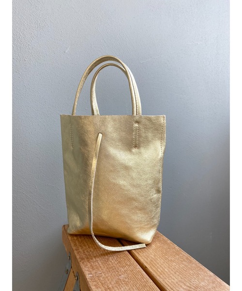 SHENERY（シーナリー）の「【WEB限定】(AULENTTI/オーレンティ) レザーバッグ（トートバッグ・レディース・ゴールド/シルバー・FREE）」の18枚目の写真