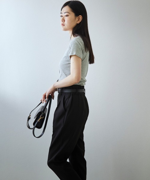 ECRIRE(エクリール)の「スクエアネックカットソー(Tシャツ/カットソー・レディース・ブラック/ブルー/グレー/オフホワイト/ピンク・フリー)」の11枚目の写真