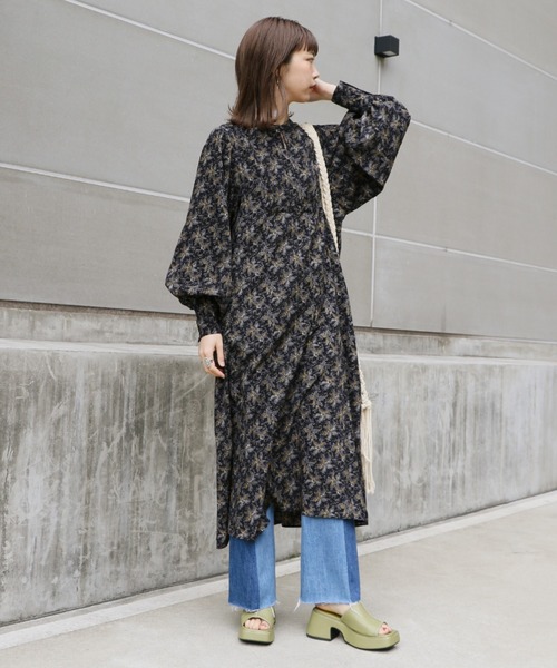 Kastane（カスタネ）の「バルキーヒール厚底サンダル（サンダル・レディース・ブラック/グリーン系その他/アイボリー・38/36/39/37）」の11枚目の写真