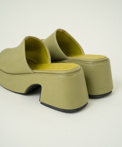 Kastane（カスタネ）の「バルキーヒール厚底サンダル（サンダル・レディース・ブラック/グリーン系その他/アイボリー・38/36/39/37）」の4枚目の写真