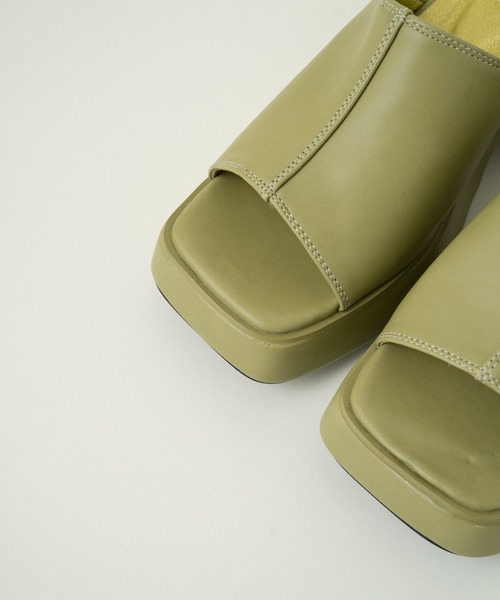 Kastane（カスタネ）の「バルキーヒール厚底サンダル（サンダル・レディース・ブラック/グリーン系その他/アイボリー・38/36/39/37）」の6枚目の写真