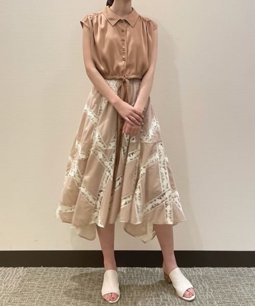 LILY BROWN（リリーブラウン）の「エンブロイダリーレース