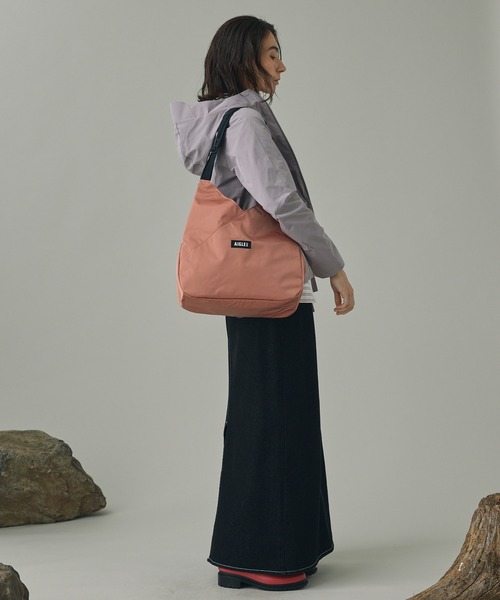 AIGLE(エーグル)の「全天候対応型 フルフィール ラバーブーツ ロー / ショートブーツ(レインシューズ・レディース・ブラック/シルバー/ブラック系その他/ブルー/レッド/モスグリーン/ピンク/ホワイト/セージグリーン/チェリーピンク/エメラルド・38/39/35/36/37/41/40)」の21枚目の写真