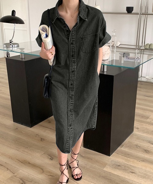 emi+（エミプラス）の「オーバーサイズ デニムシャツワンピース（シャツワンピース・レディース・ブルー/ブラック・L/M）」の2枚目の写真